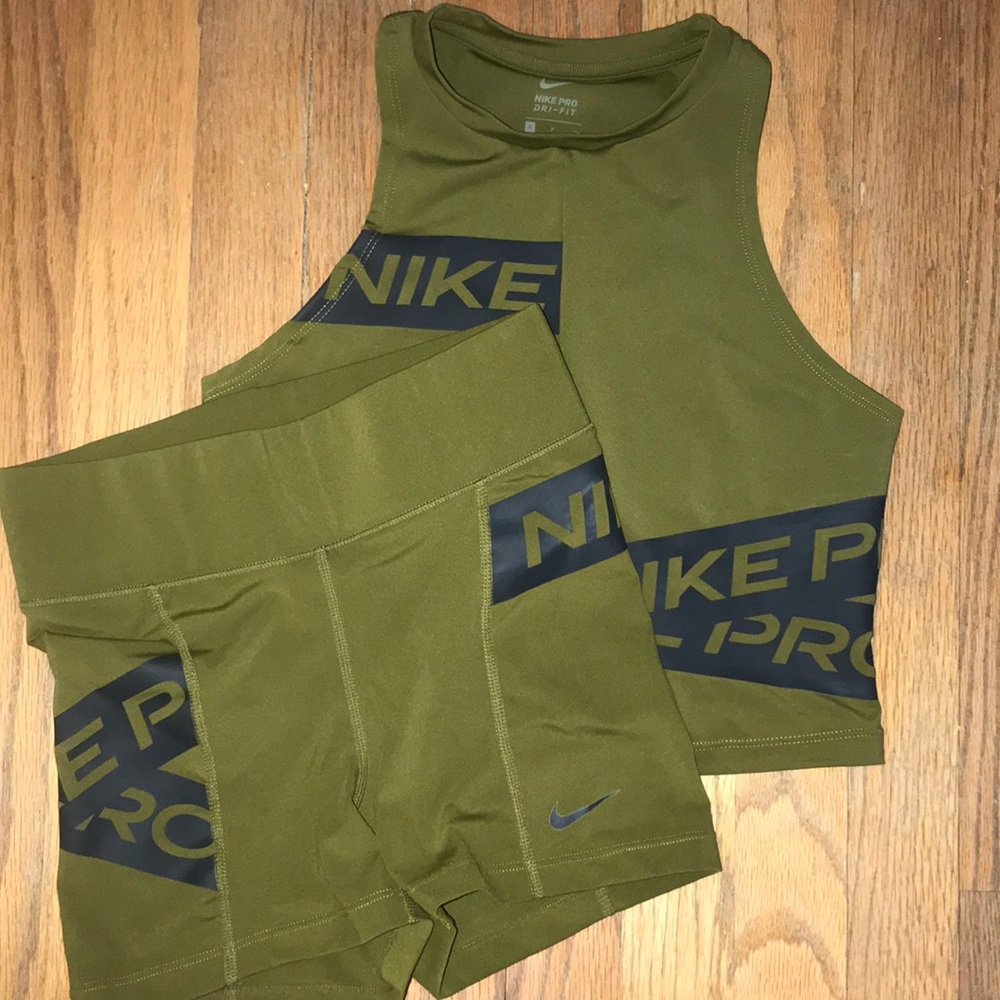 Nike Pro matching set
